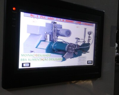 Automação de Linha de Produção Industrial